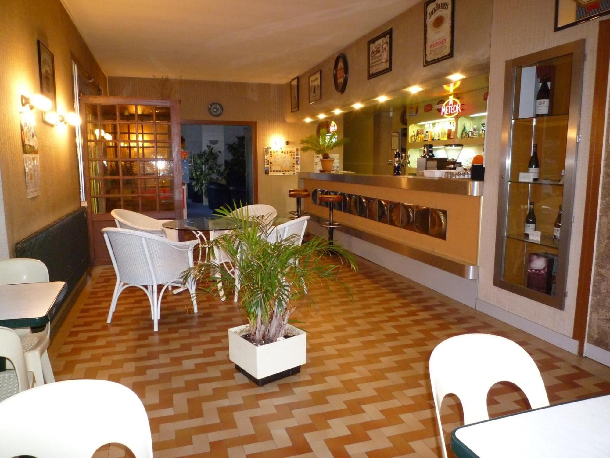 ホテル Le Relais De La Route Bleue Saint-Loup  エクステリア 写真