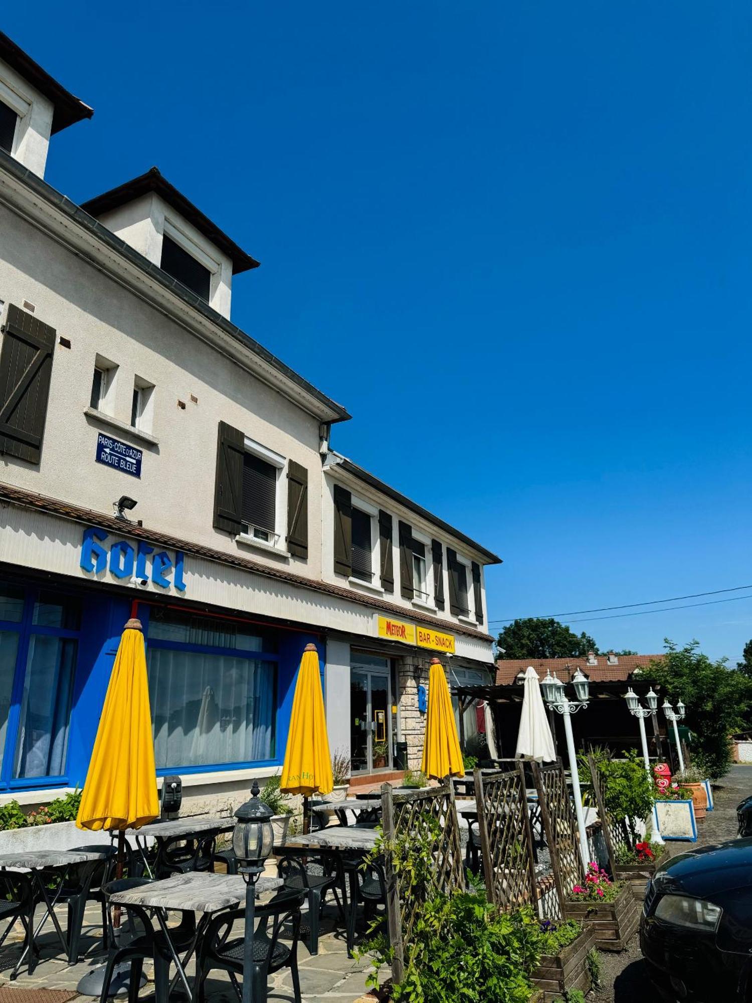ホテル Le Relais De La Route Bleue Saint-Loup  エクステリア 写真