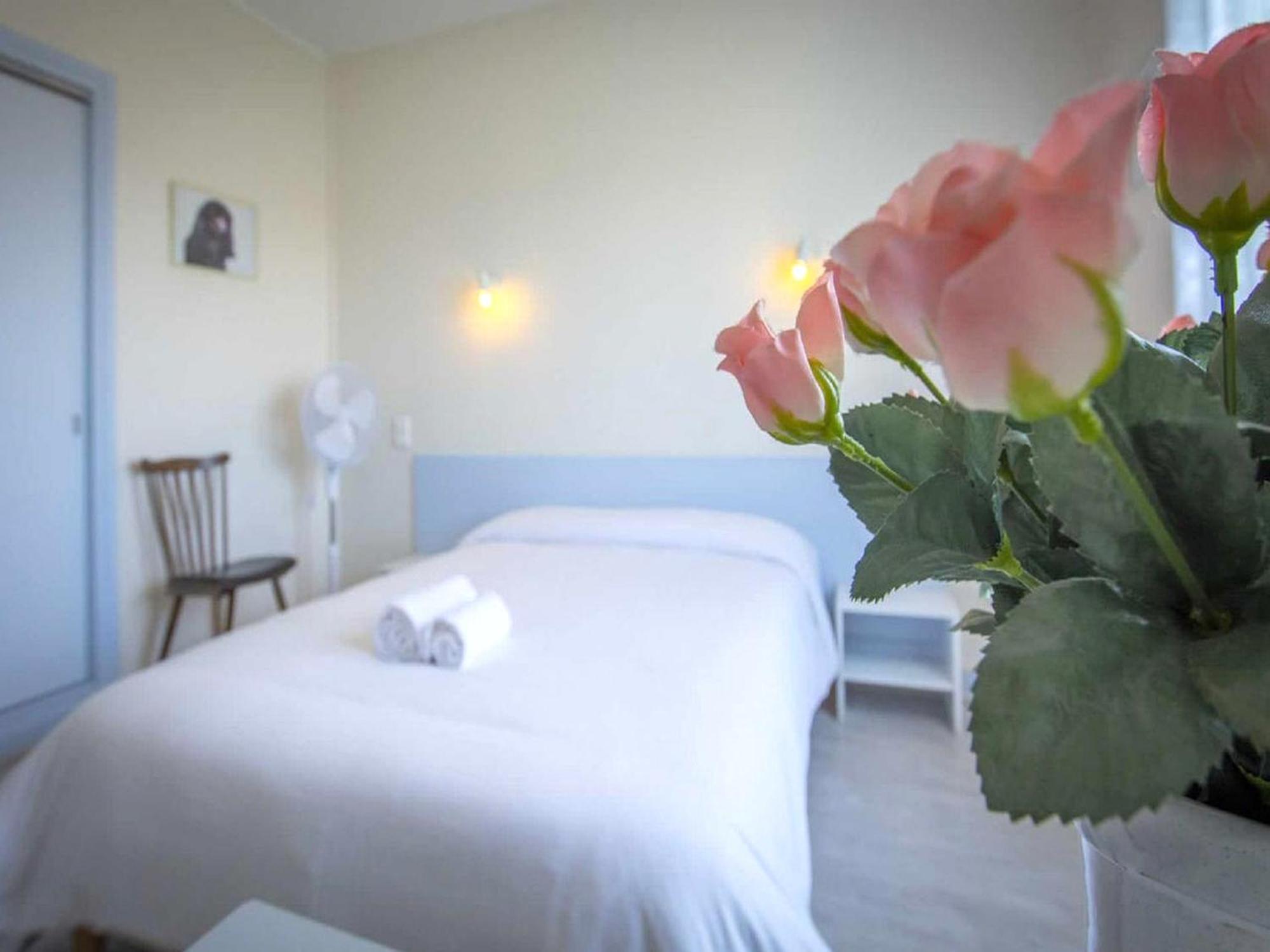 ホテル Le Relais De La Route Bleue Saint-Loup  エクステリア 写真