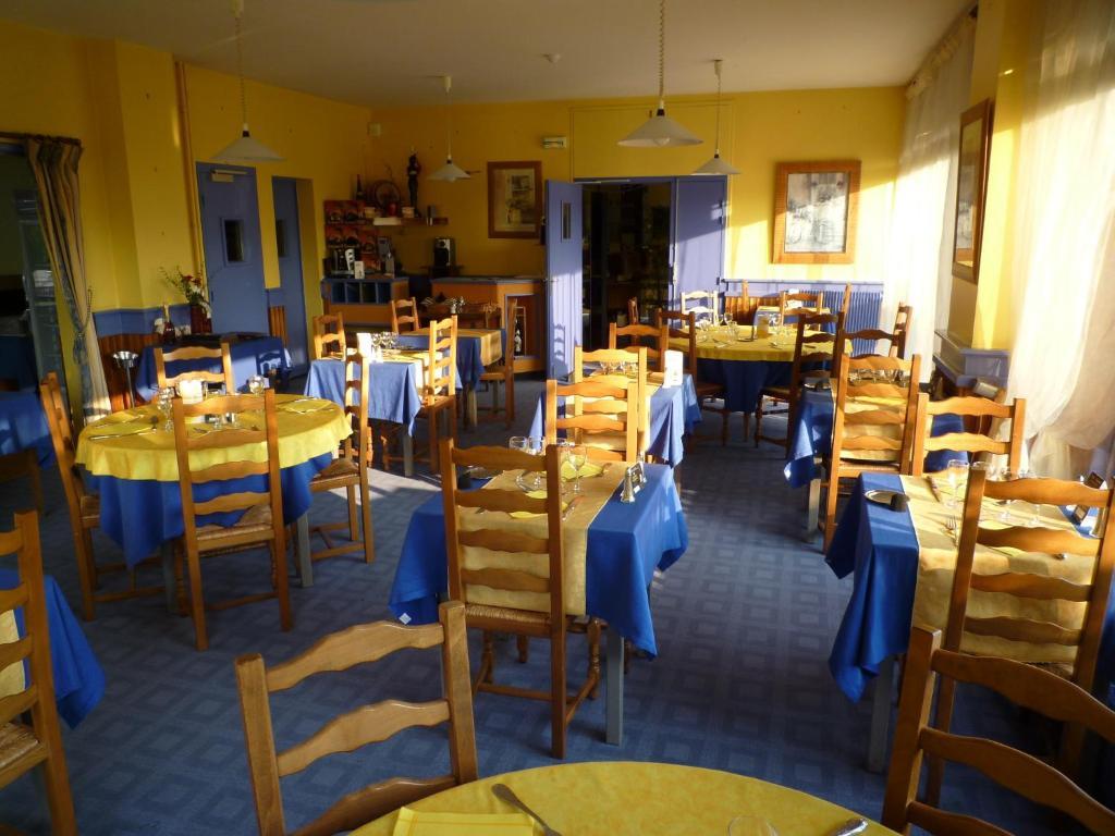 ホテル Le Relais De La Route Bleue Saint-Loup  エクステリア 写真